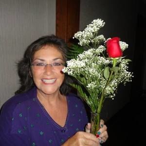 Meet your Posher, Cynthia